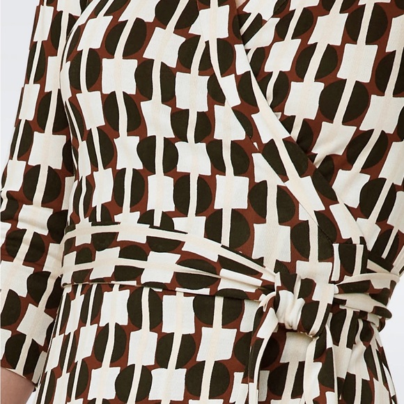 Diane Von Furstenberg wrap dress - Picture 8 of 9